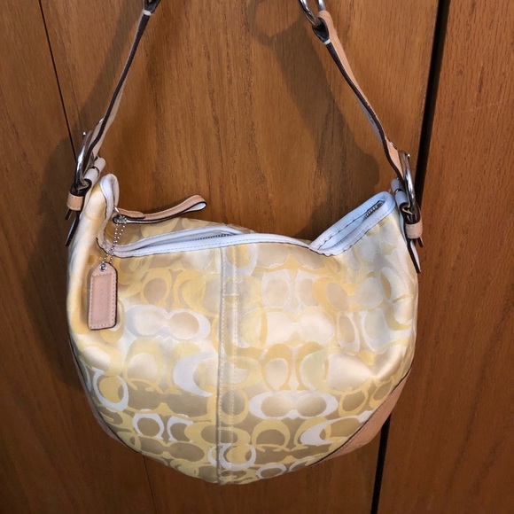 Soft yellow Coach purse - Picture 8 of 8